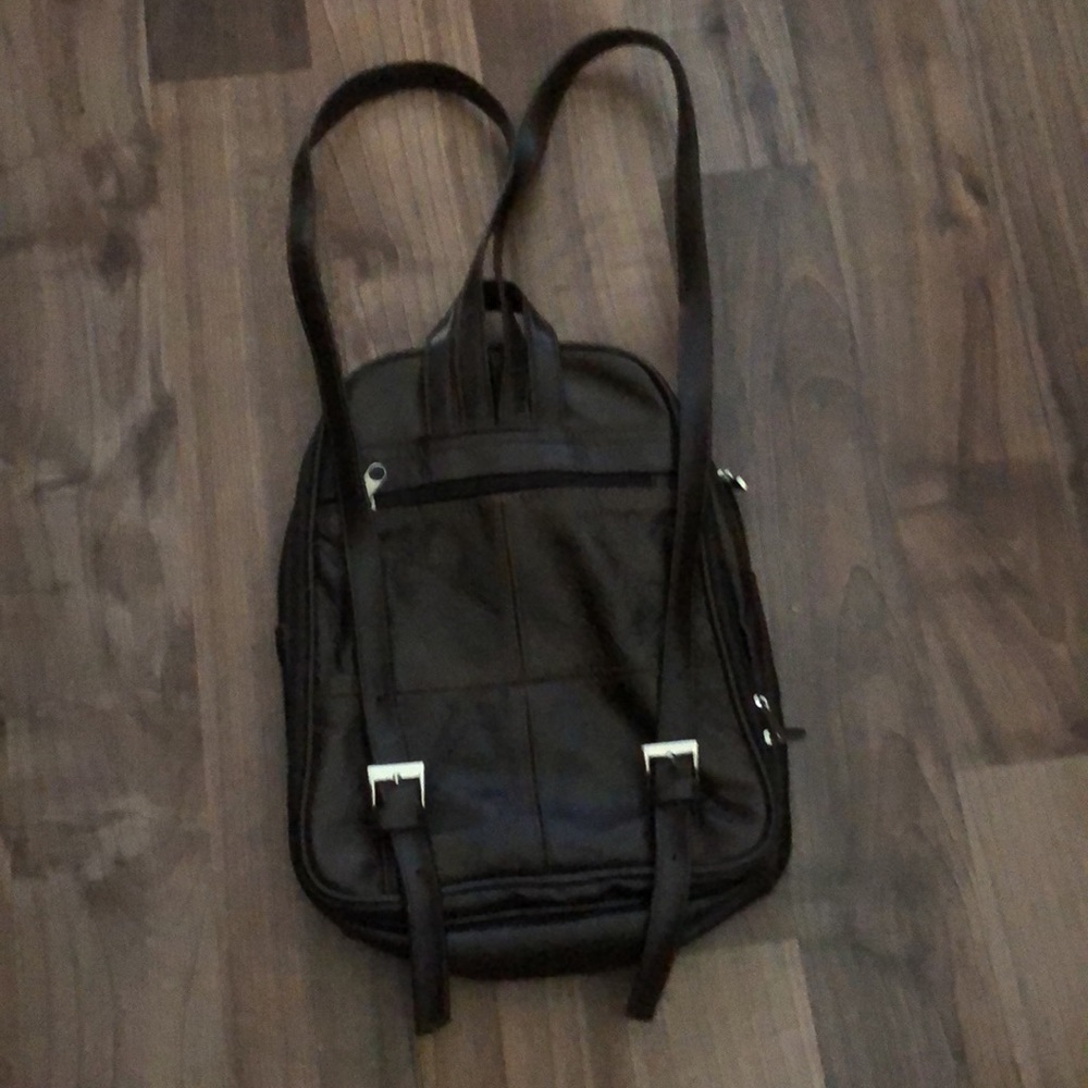 Cowhide leather backpack - Picture 3 of 4